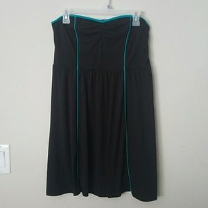 Strapless dress with turquoise trim